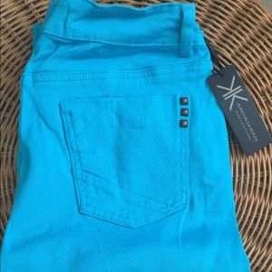 Kardashian Kollection NWT skinny jeans